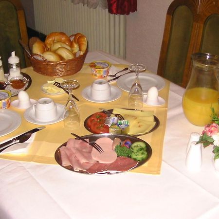 Hotel Zur Guten Quelle Selters  Exteriör bild